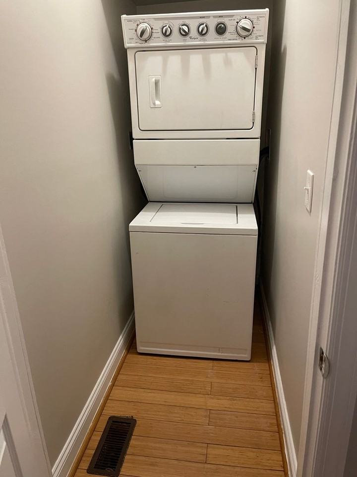 1303 W Ostend St - Photo 4 of 6