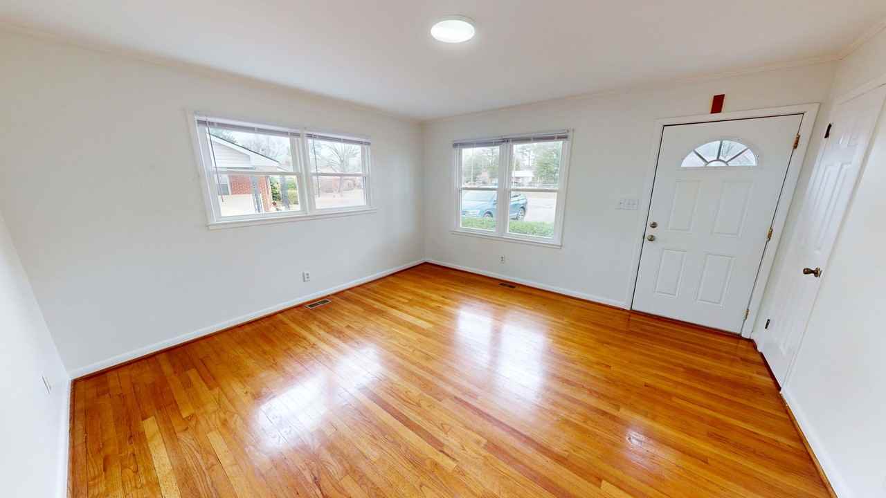 4020 Welmont Dr - Photo 4 of 23