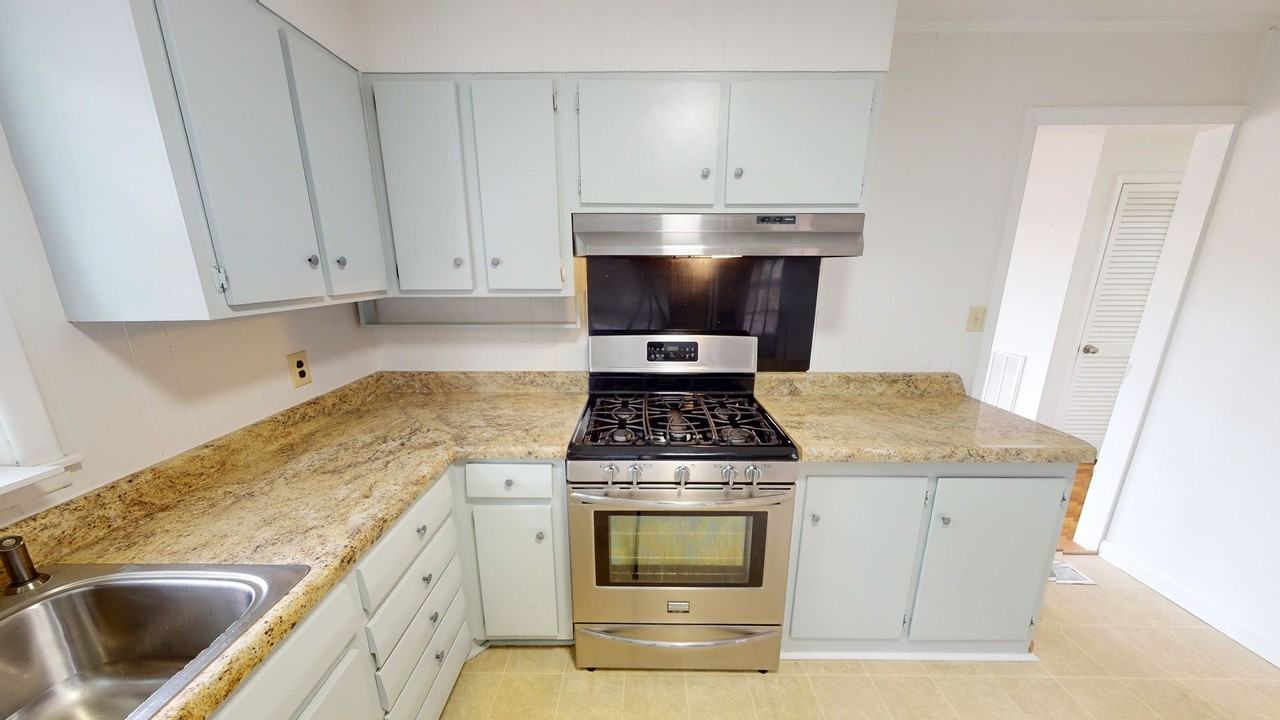 4020 Welmont Dr - Photo 7 of 23