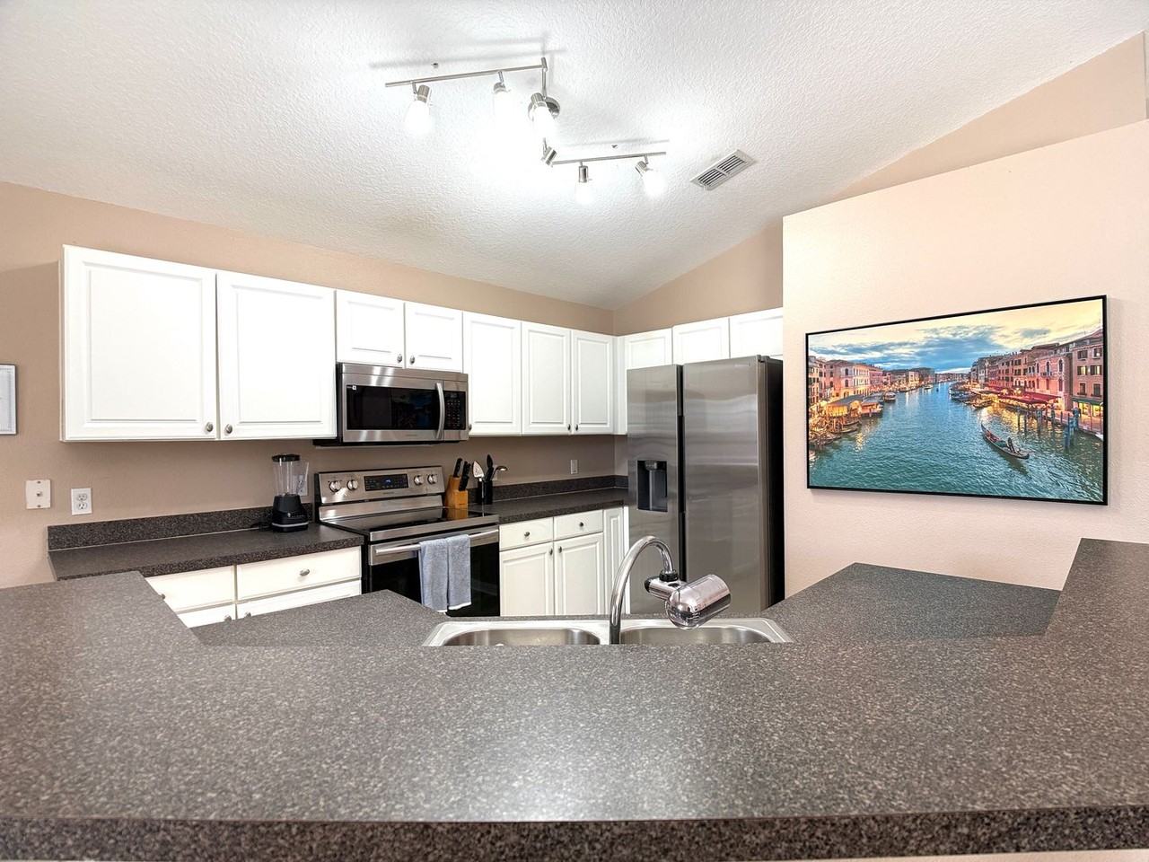 353 Kensington Dr - Photo 6 of 31