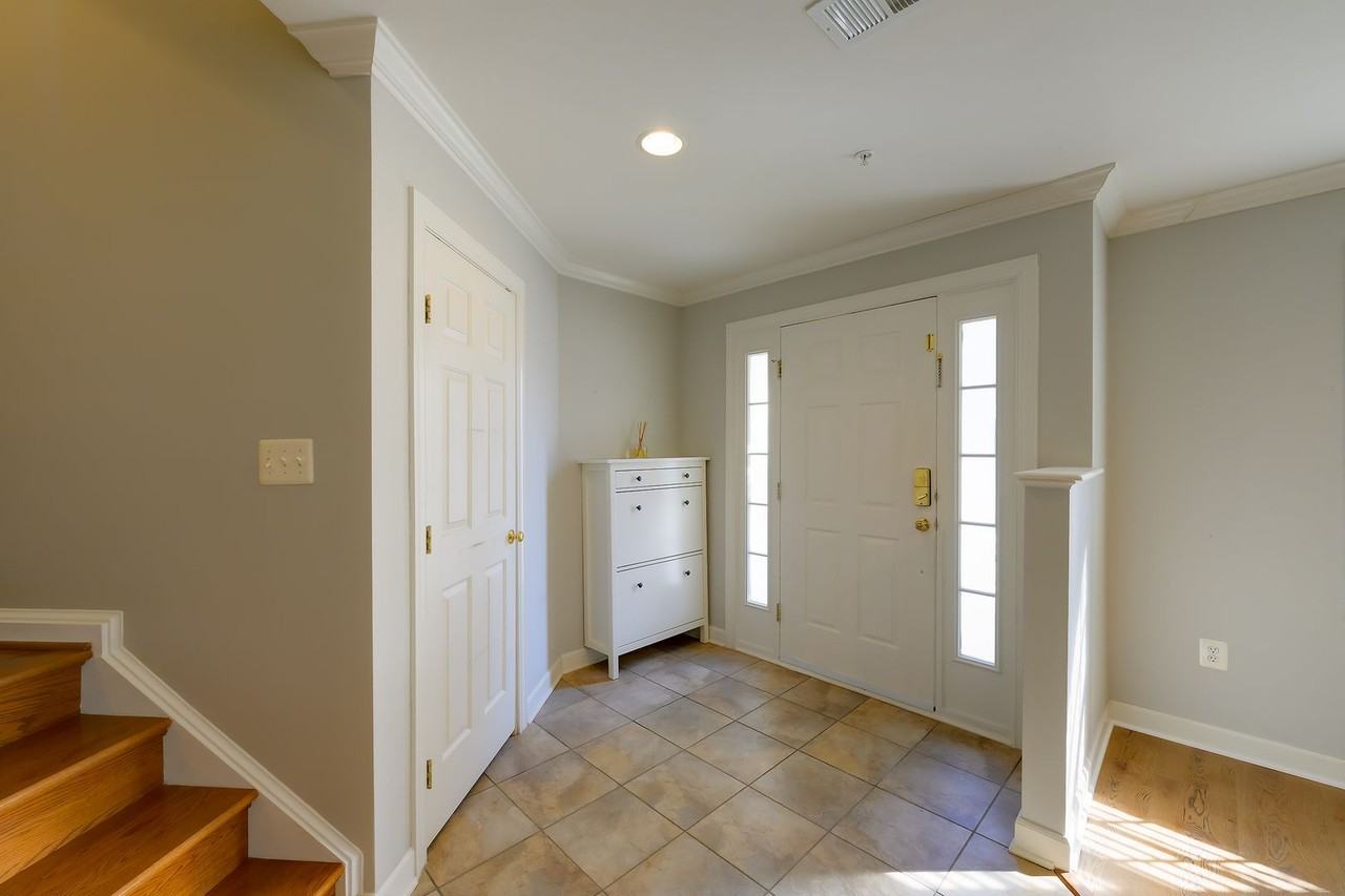 3932 Shawfield Ln - Photo 3 of 50