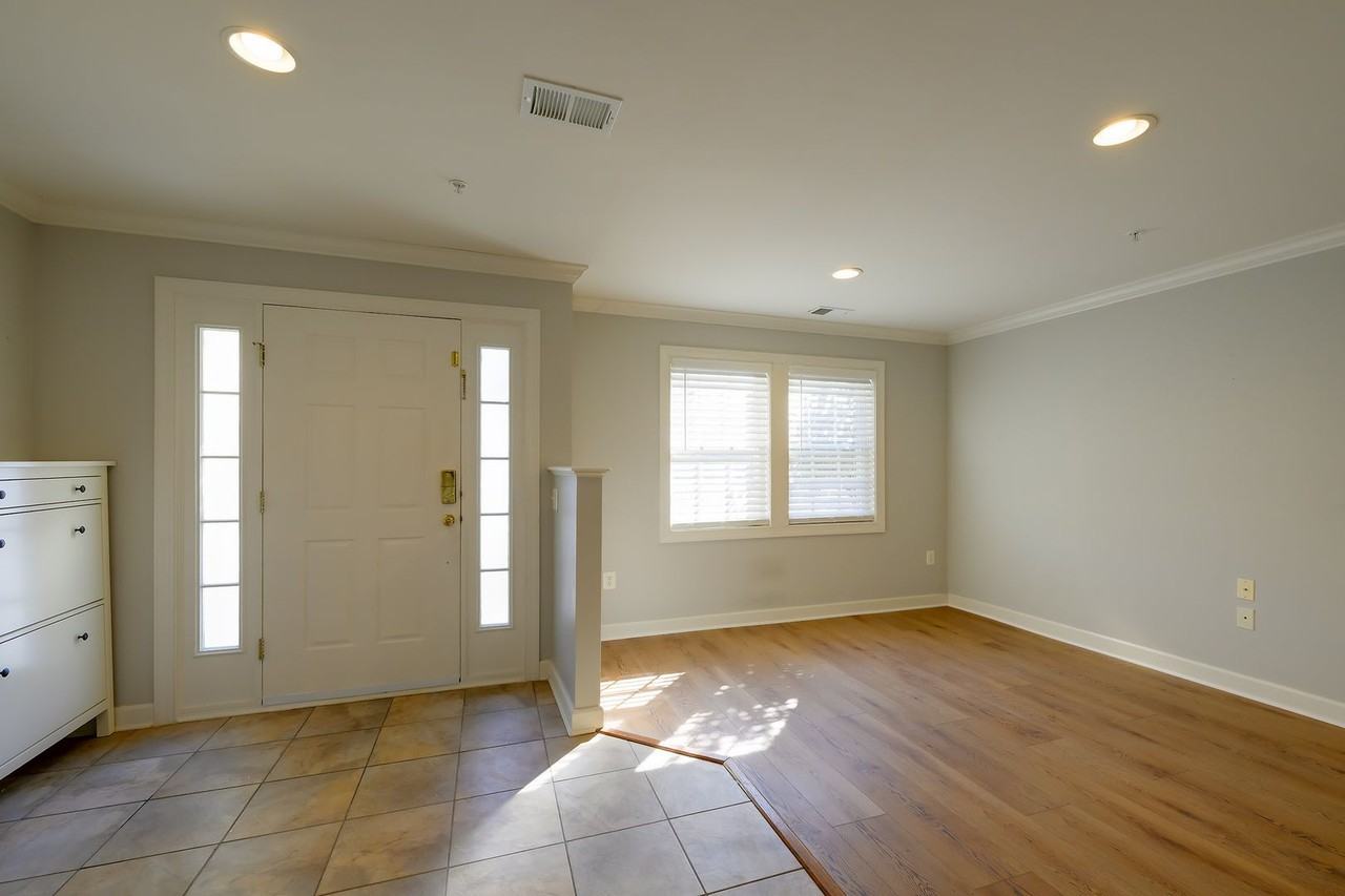 3932 Shawfield Ln - Photo 6 of 50