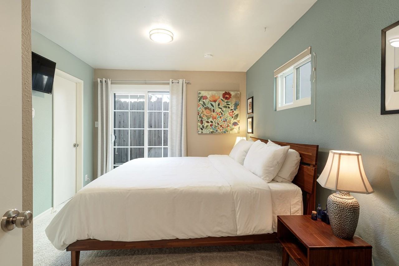 337 Highland Dr - Photo 2 of 28