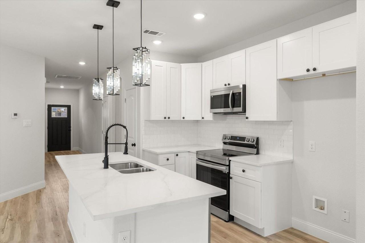 202 Morning Dove Rd - Photo 2 of 17