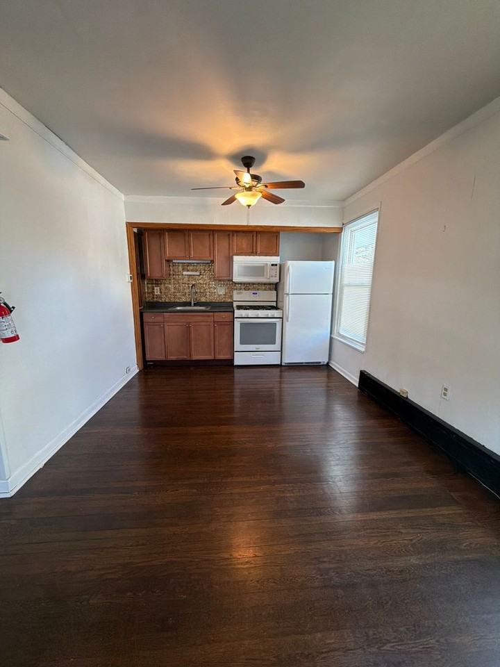 23 W. Ridley Ave – 2nd Floor Back Unit - Photo 2 of 50