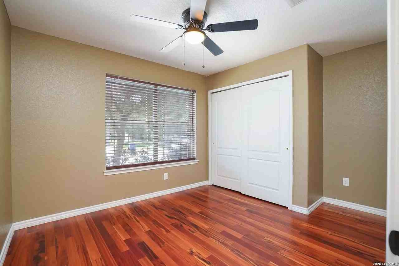 631 Sanderling - Photo 4 of 18