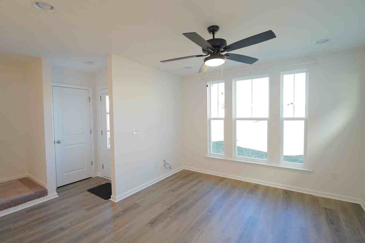 2852 Mews Lndg - Photo 3 of 30