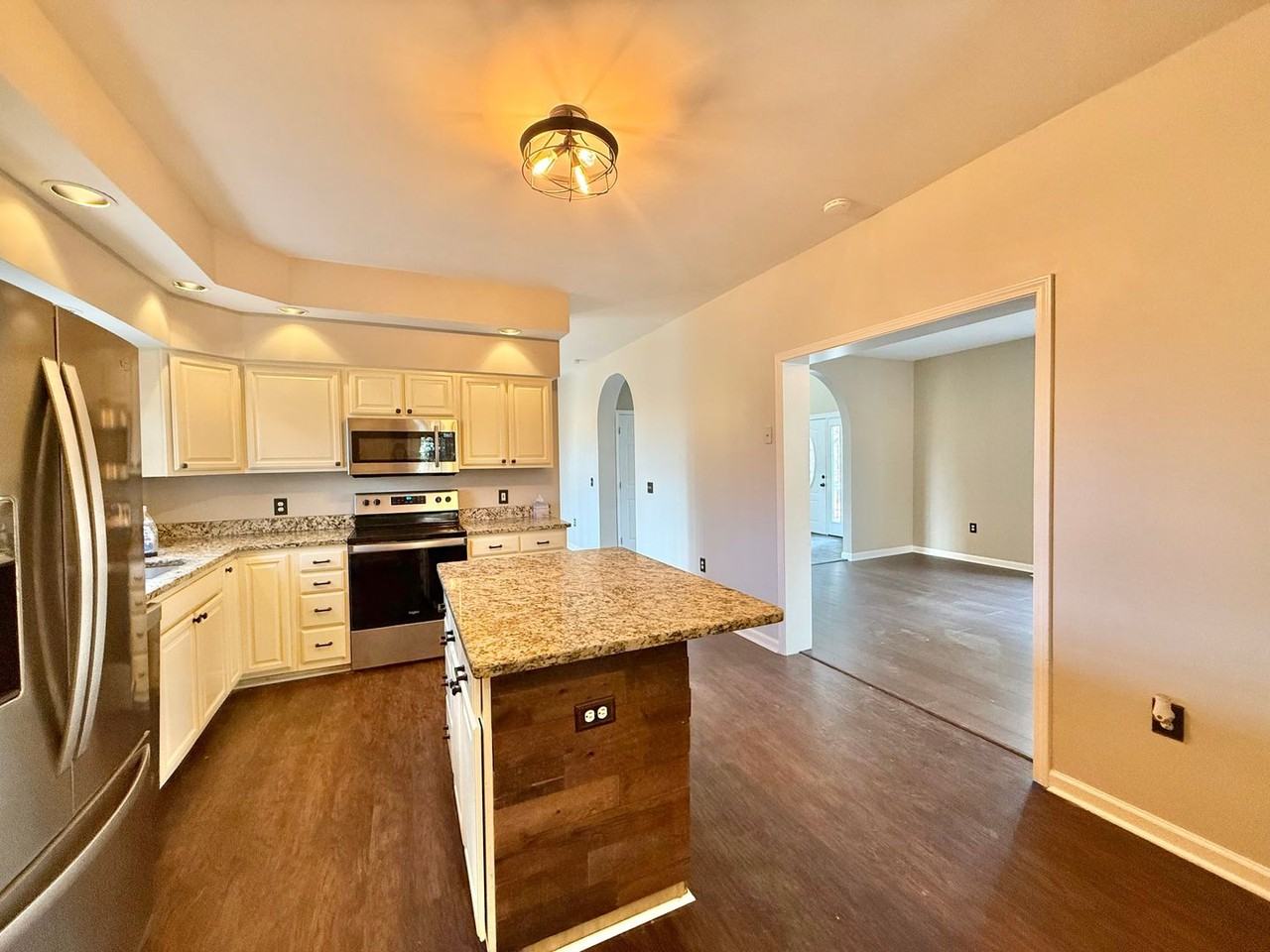 3841 Rawls Church Rd - Photo 7 of 34