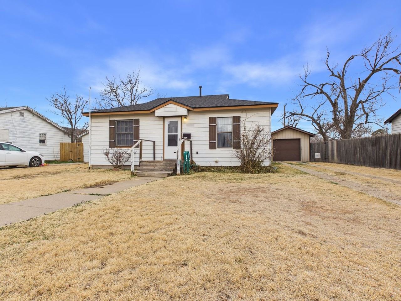 4004 S Hayden St - Photo 2 of 28