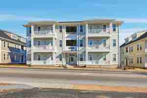 featured image of 2003 Bailey Ave