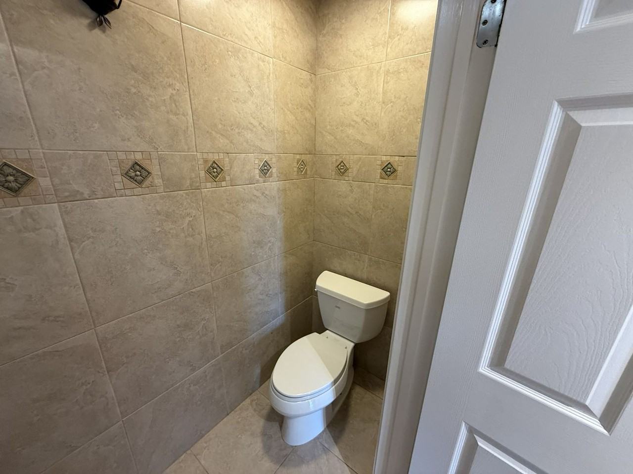 541 Burchett St - Photo 7 of 16