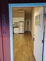 featured image of 300 Nw Santiam Blvd
