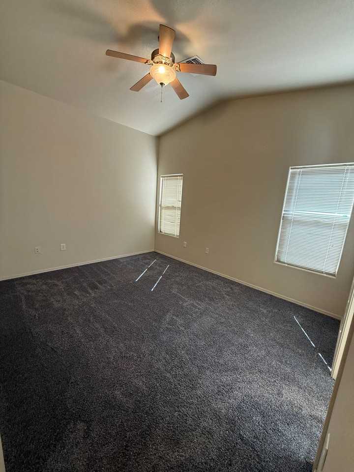 3388 Zion Ct - Photo 7 of 13
