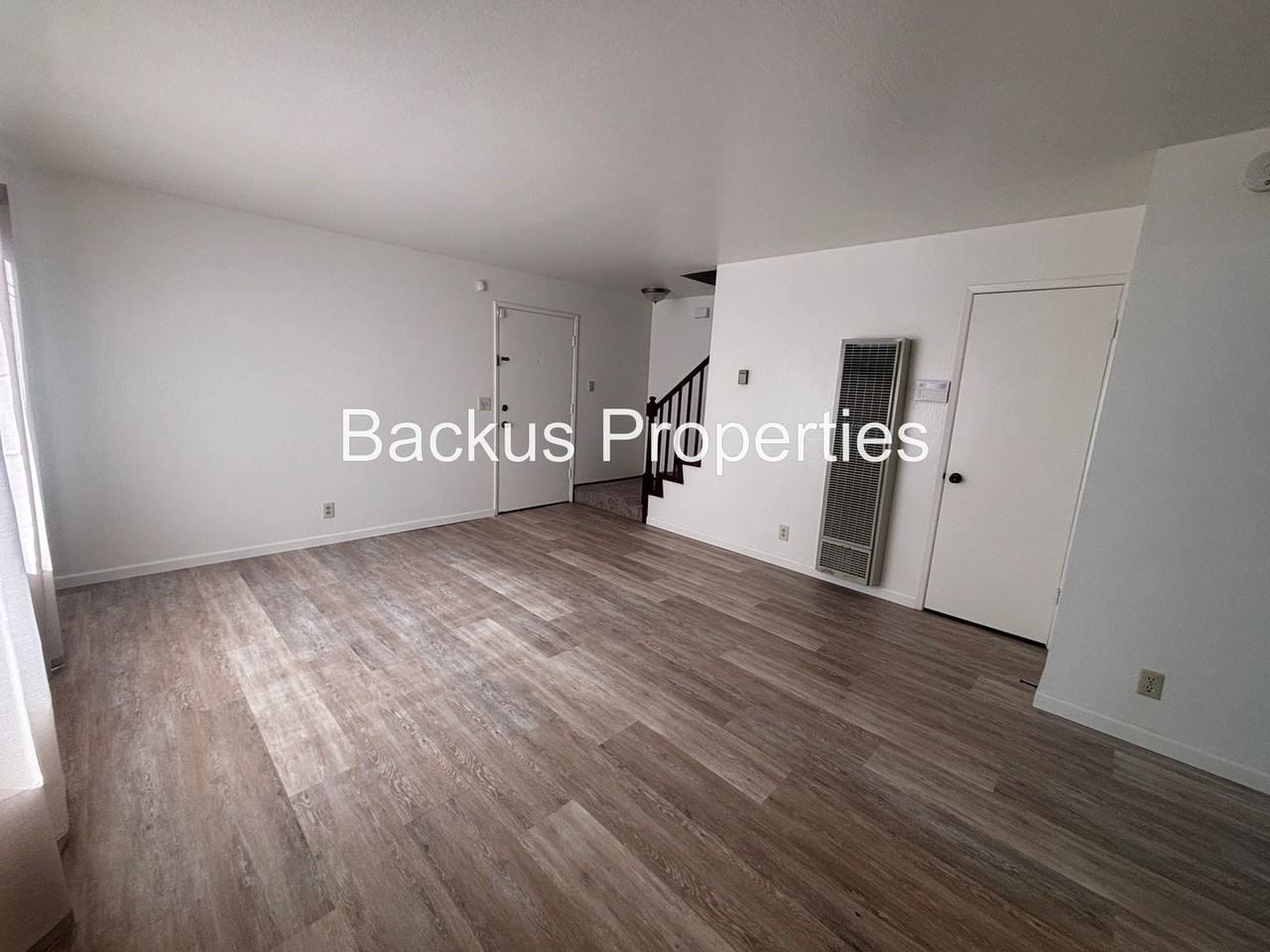 624 Central Ave - Photo 4 of 20