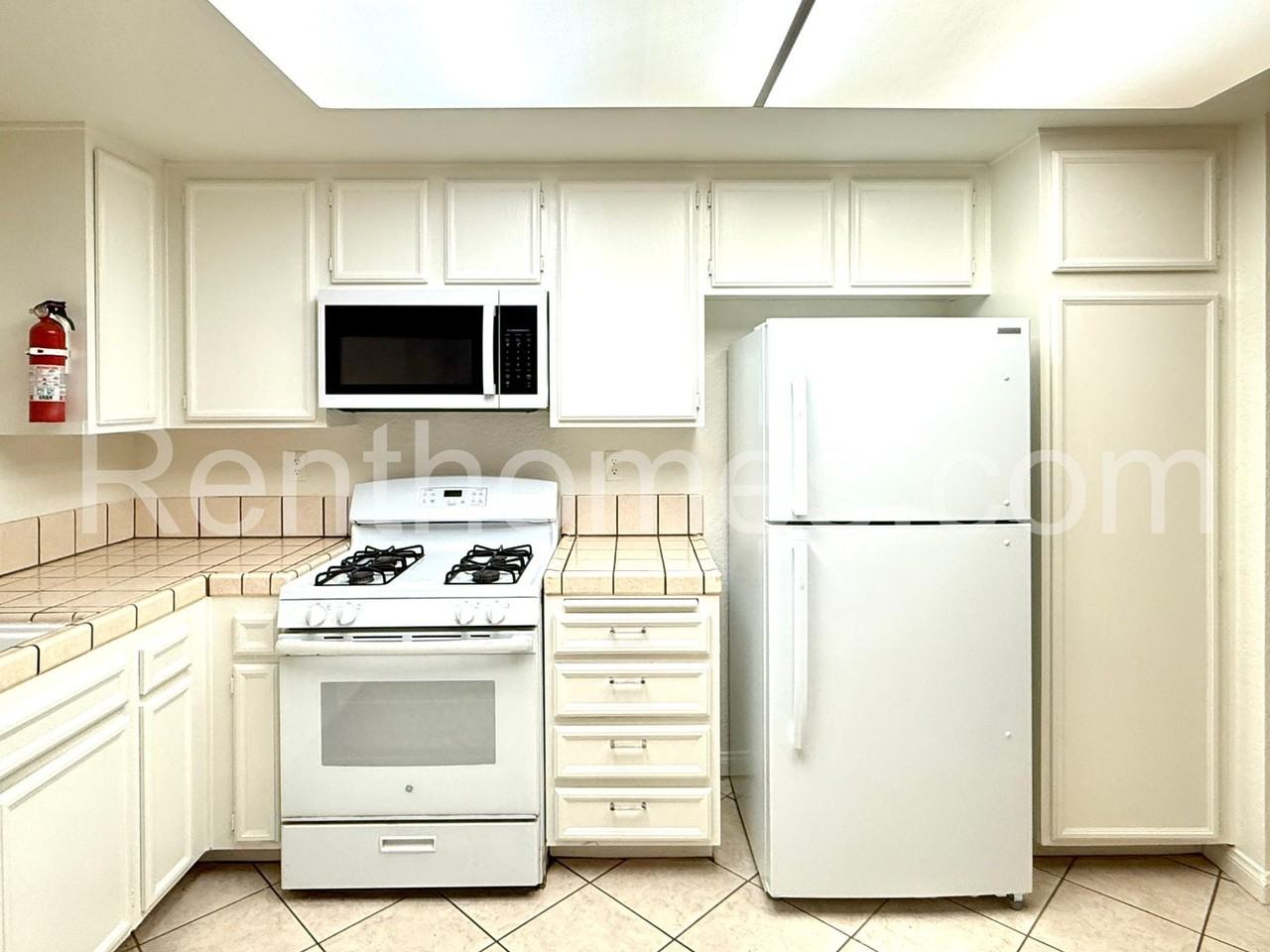 9937 Dauntless St - Photo 5 of 15