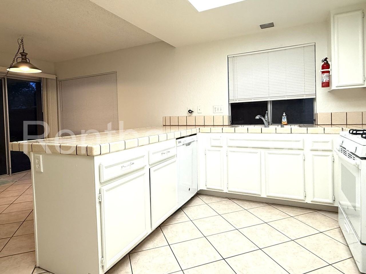 9937 Dauntless St - Photo 6 of 15