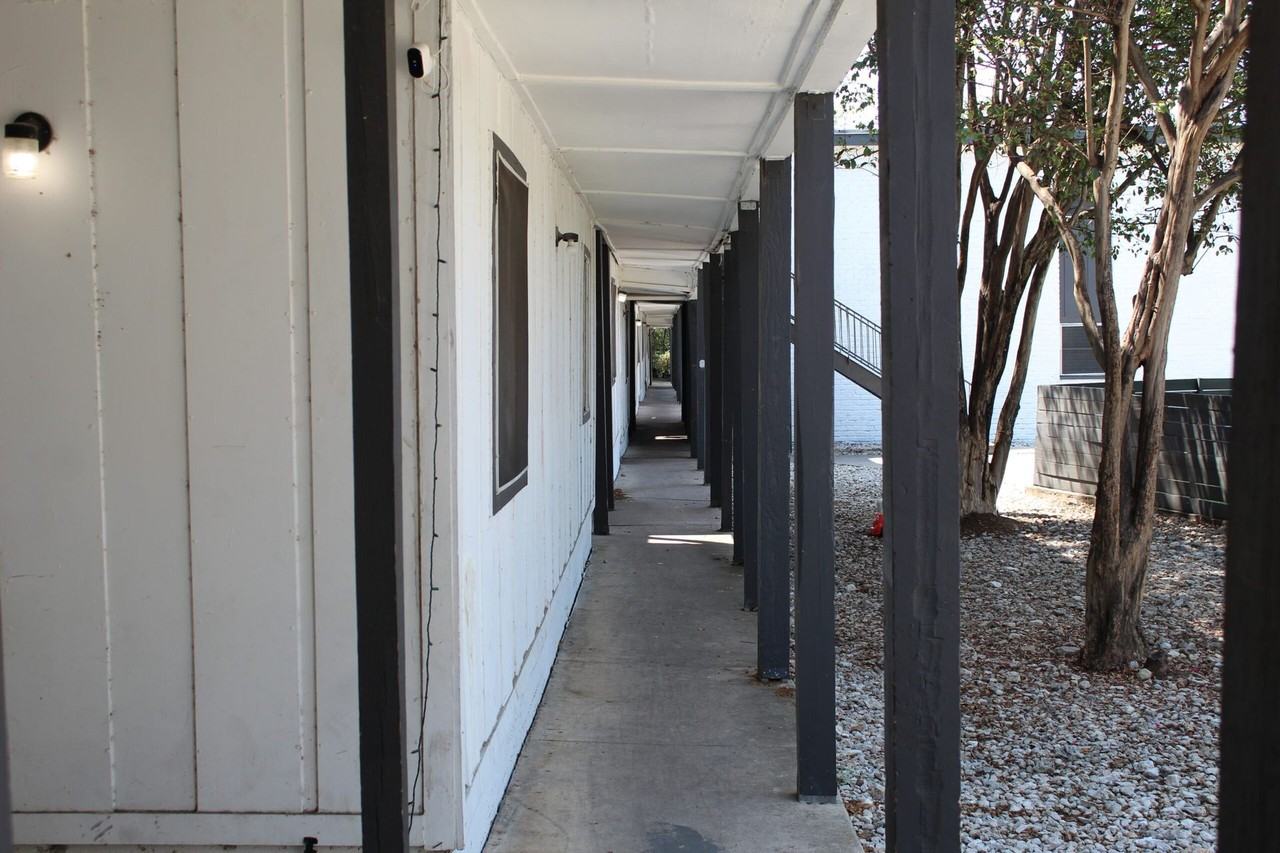 Villas at Mueller - Photo 2 of 27