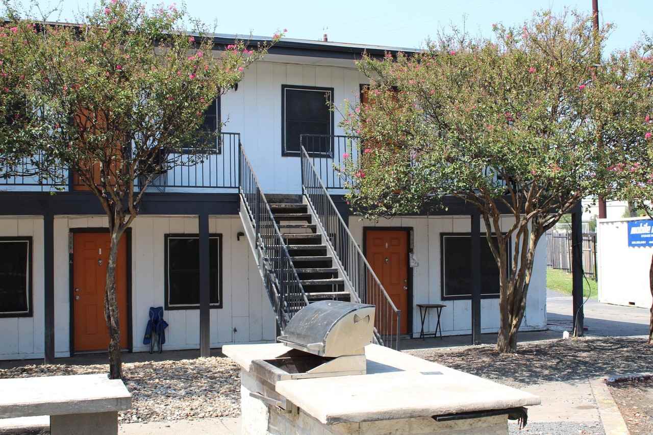 Villas at Mueller - Photo 4 of 27