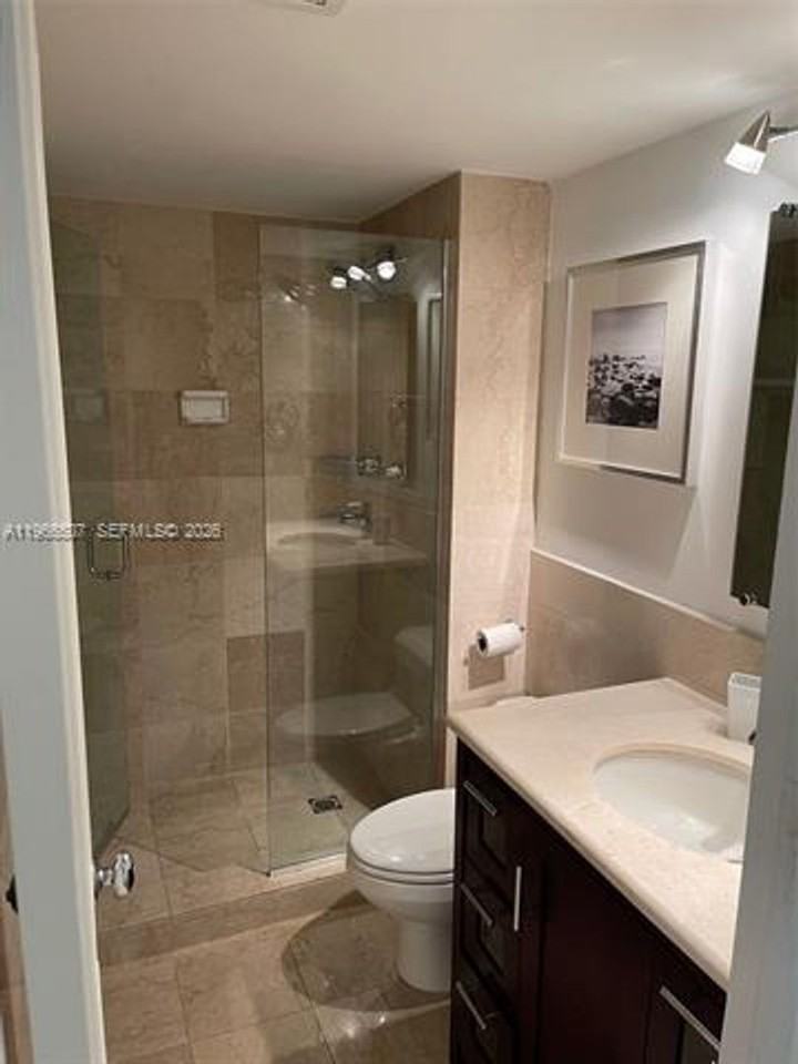 5555 5555 Collins Ave appt 7Z - Photo 7 of 12