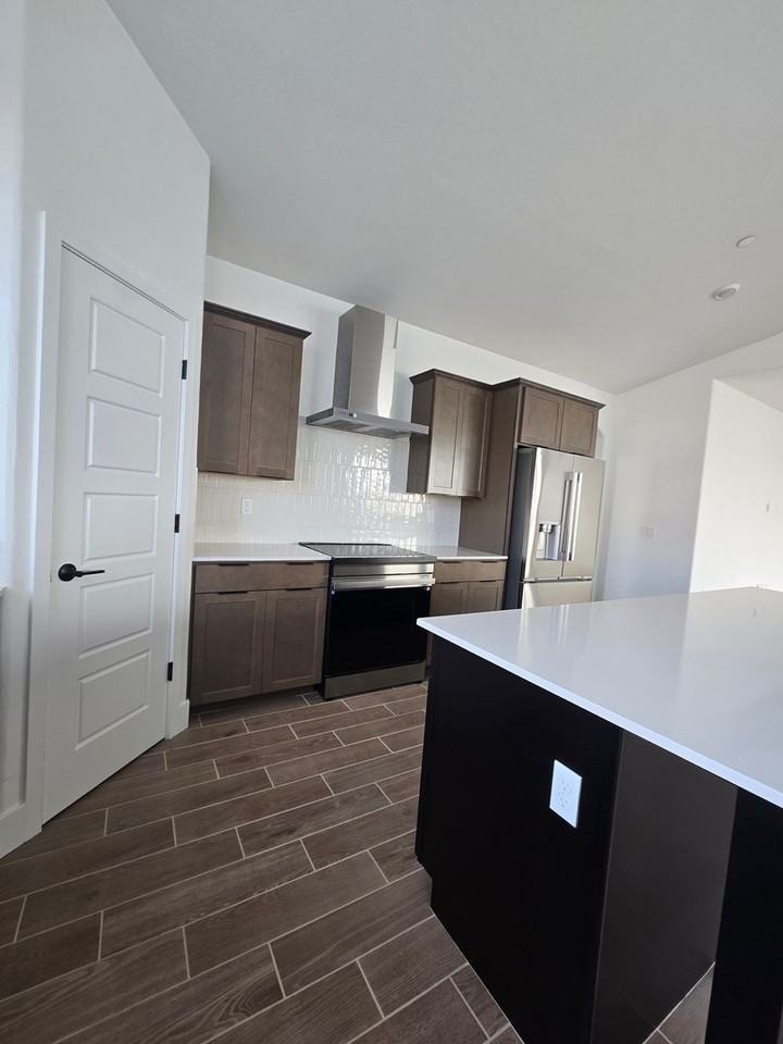 1455 N Frontier St - Photo 4 of 23