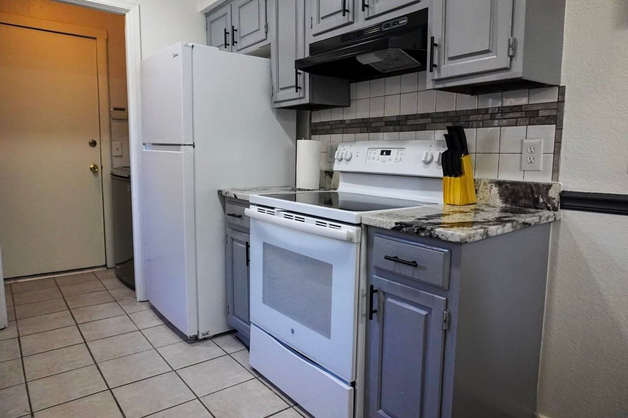 6730 S Quincy Ave - Photo 6 of 14