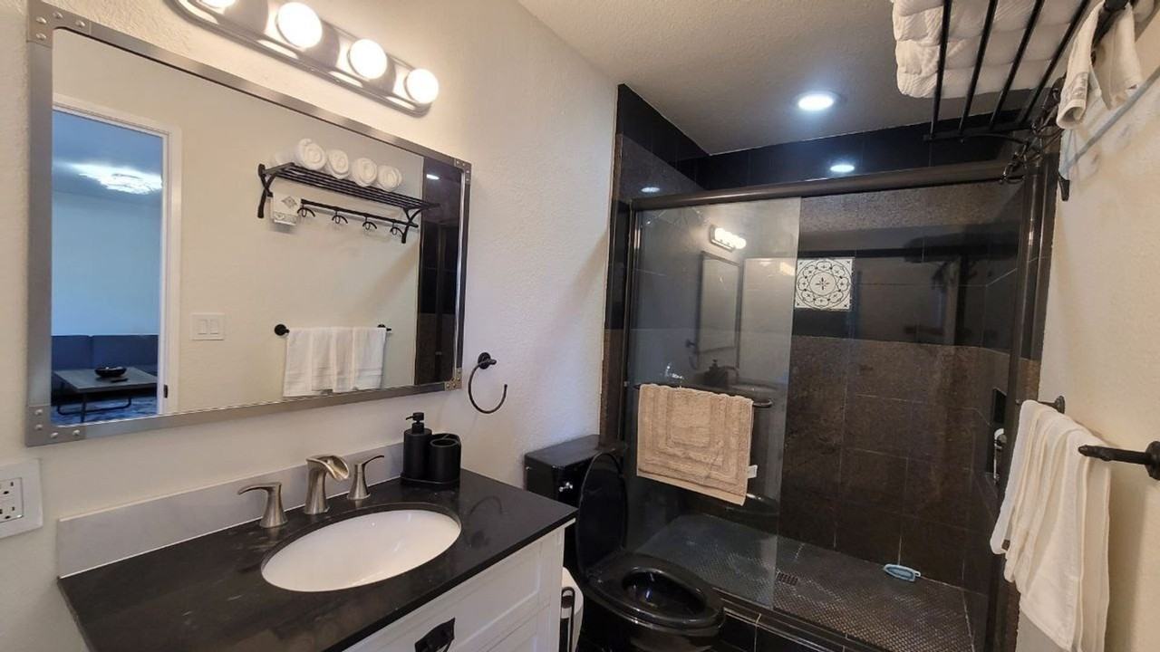 548 Taylor St - Photo 7 of 11