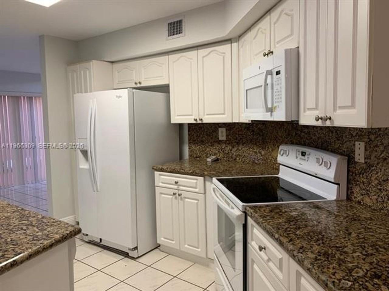 12447 Nw 7th St #0 - Photo 6 of 24