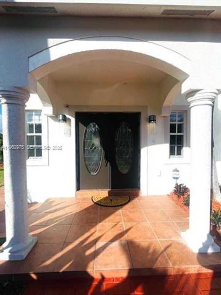 6762 Sw 157th Ct #0 - Photo 3 of 23