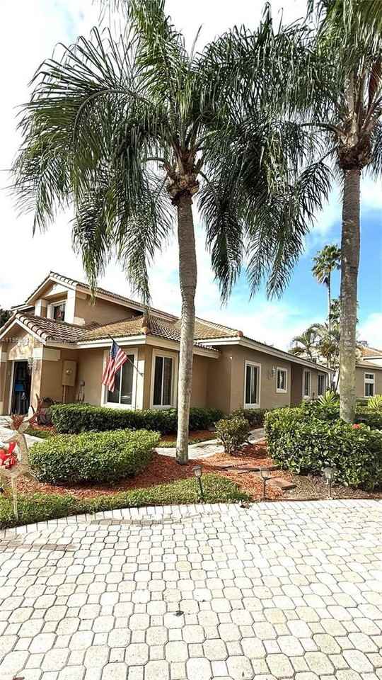 15825 Sw 11th St - Photo 3 of 10