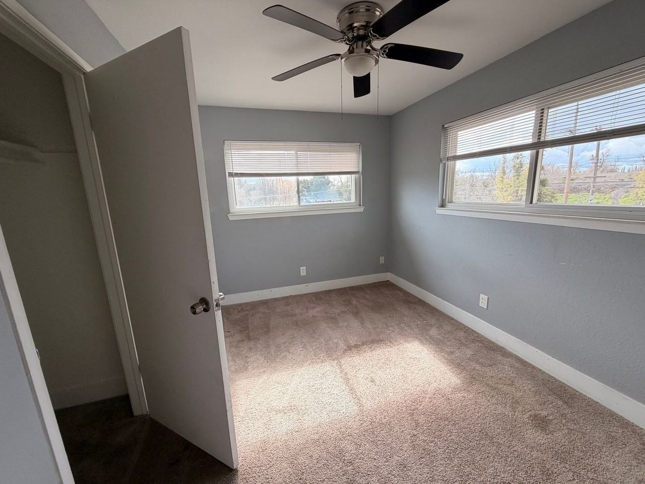 10 Arcade Blvd - Photo 7 of 13