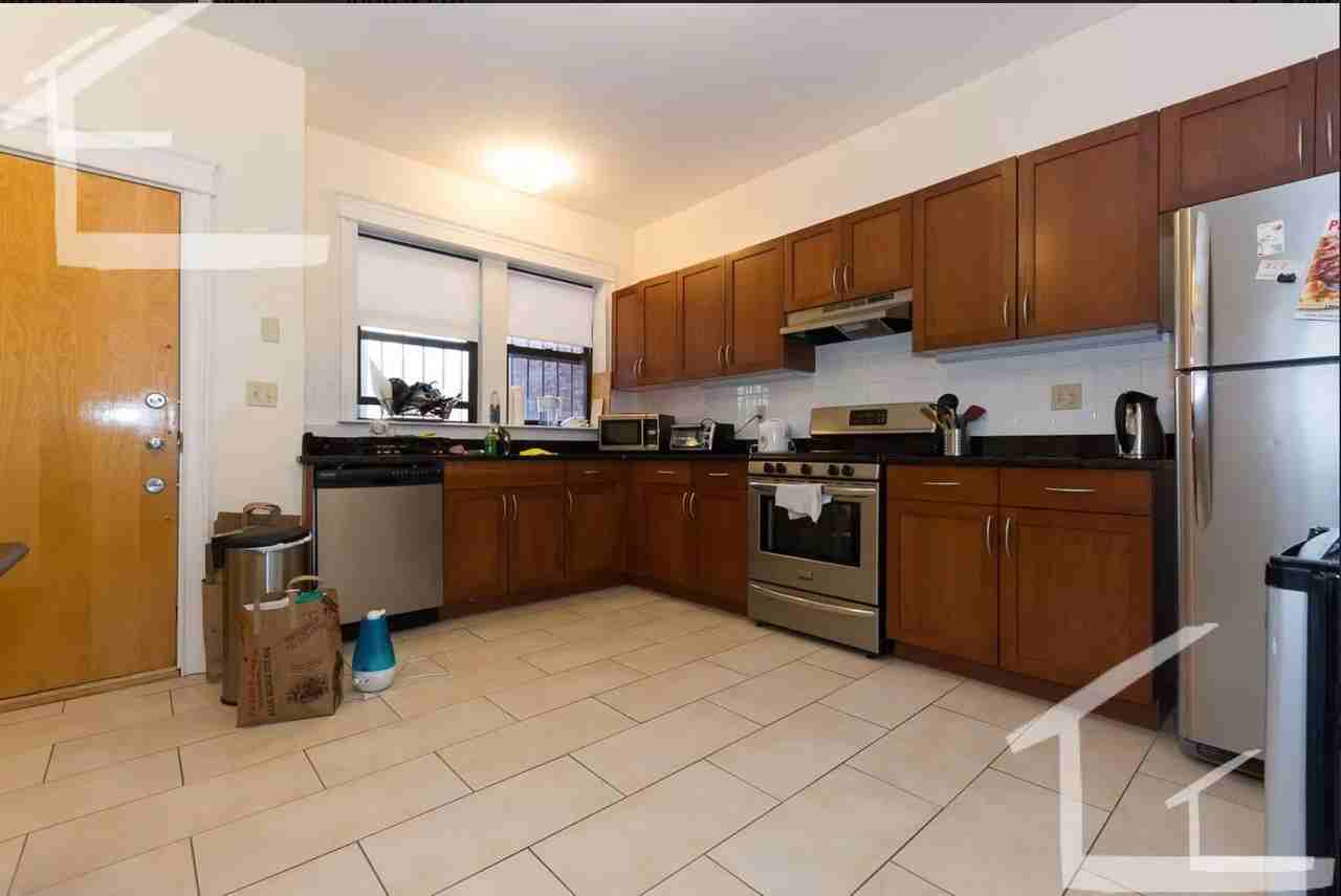 74 Quint Ave - Photo 5 of 6