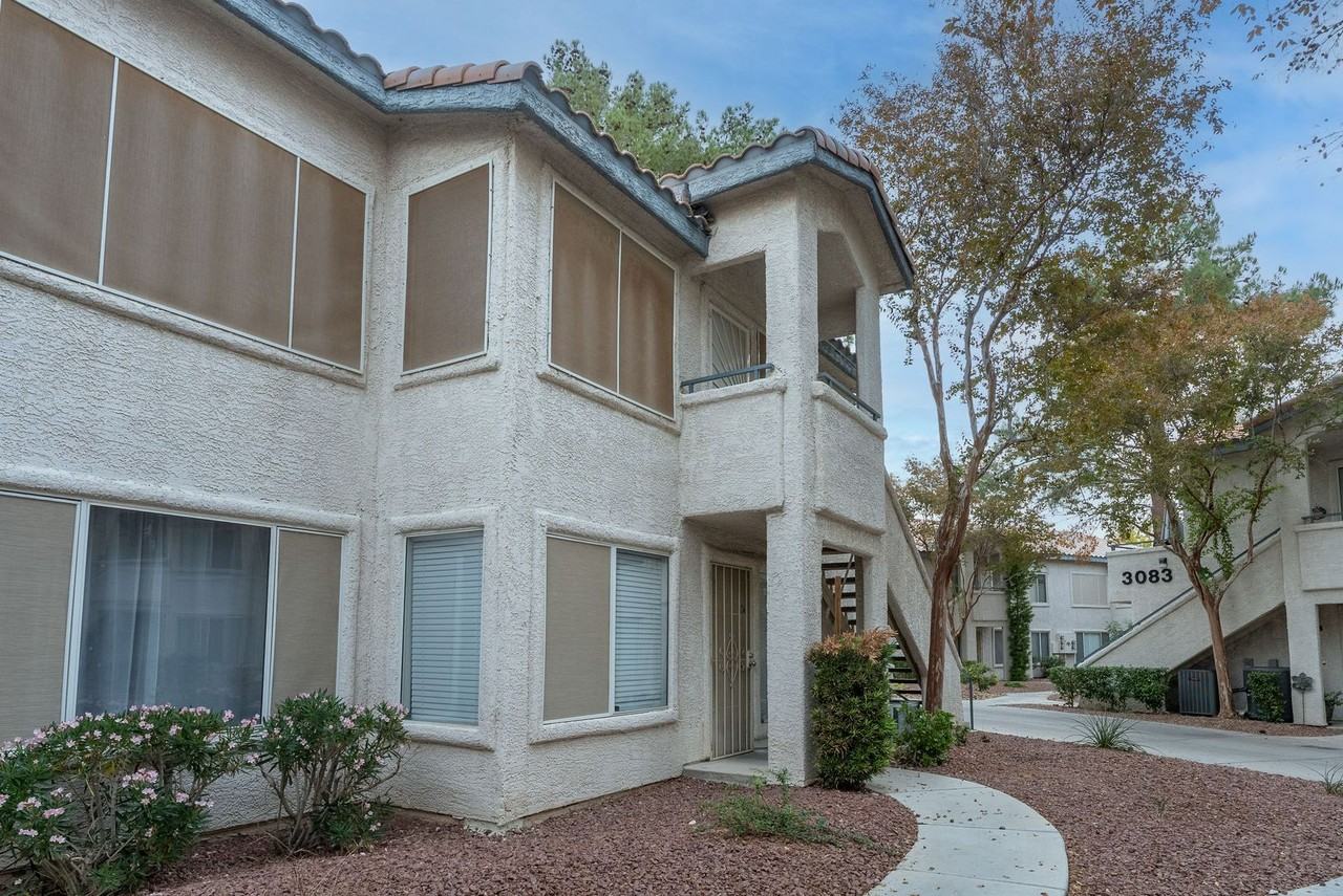 3060 Tarpon Dr #204 - Photo 2 of 32