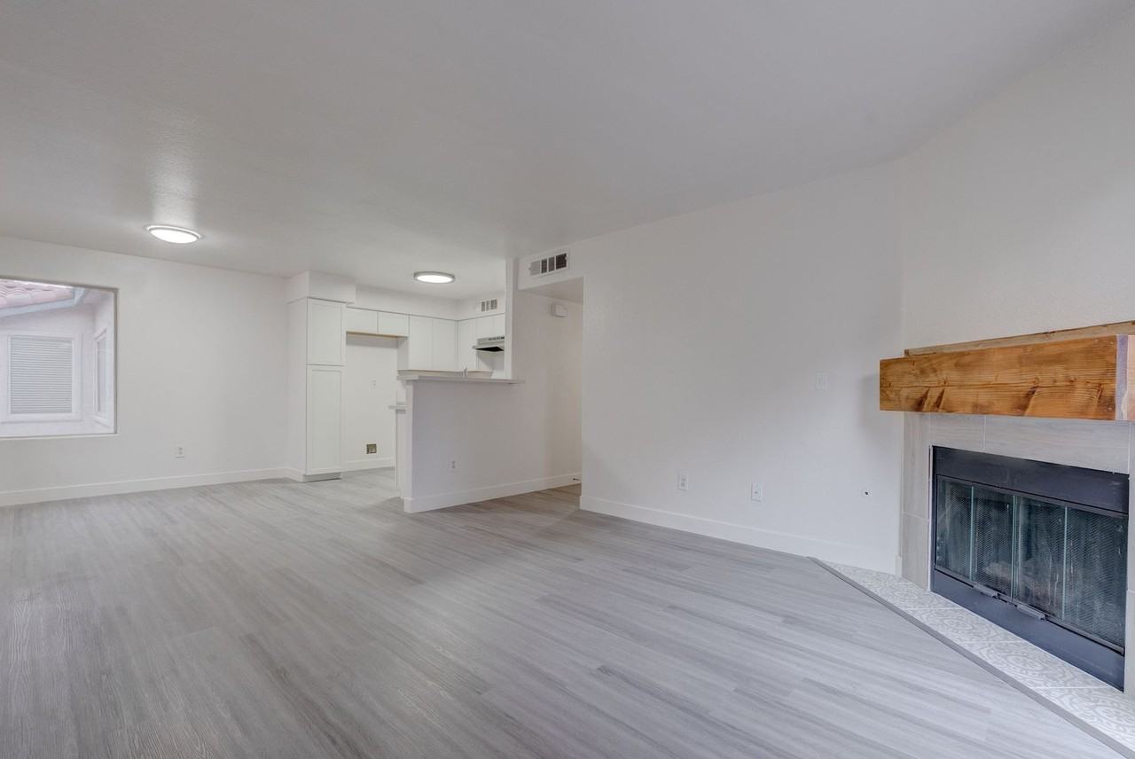 3060 Tarpon Dr #204 - Photo 4 of 32