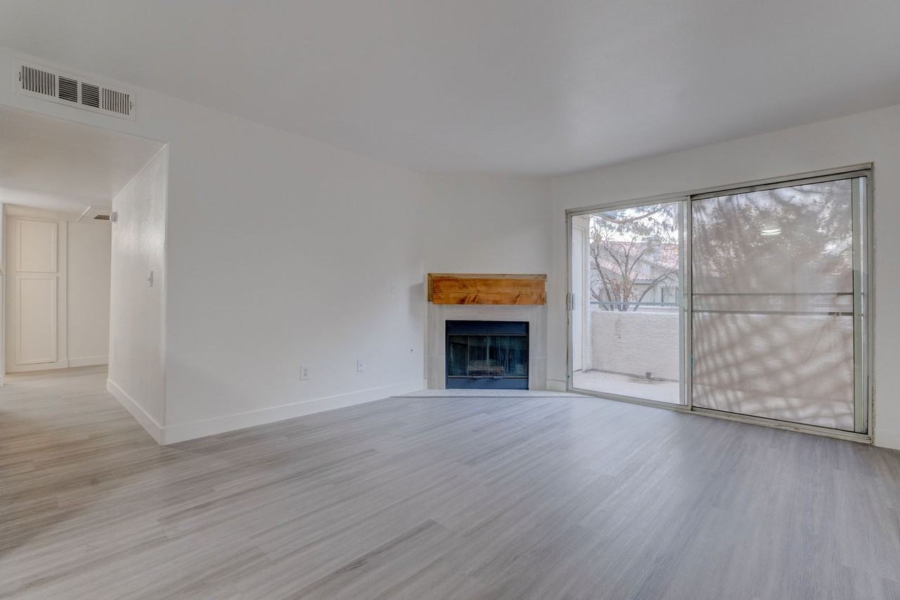 3060 Tarpon Dr #204 - Photo 5 of 32