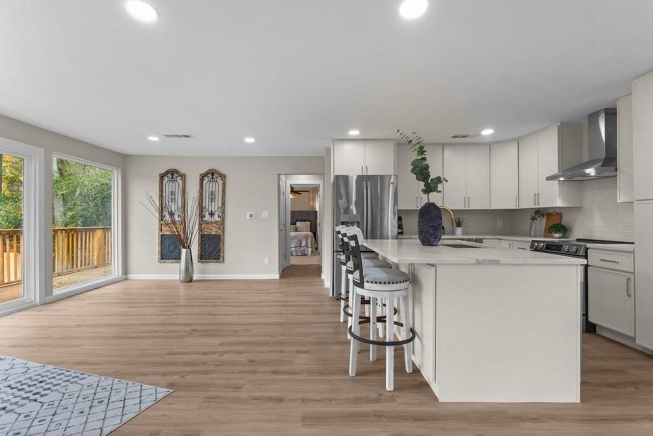 2155 Hickory Trce - Photo 3 of 39