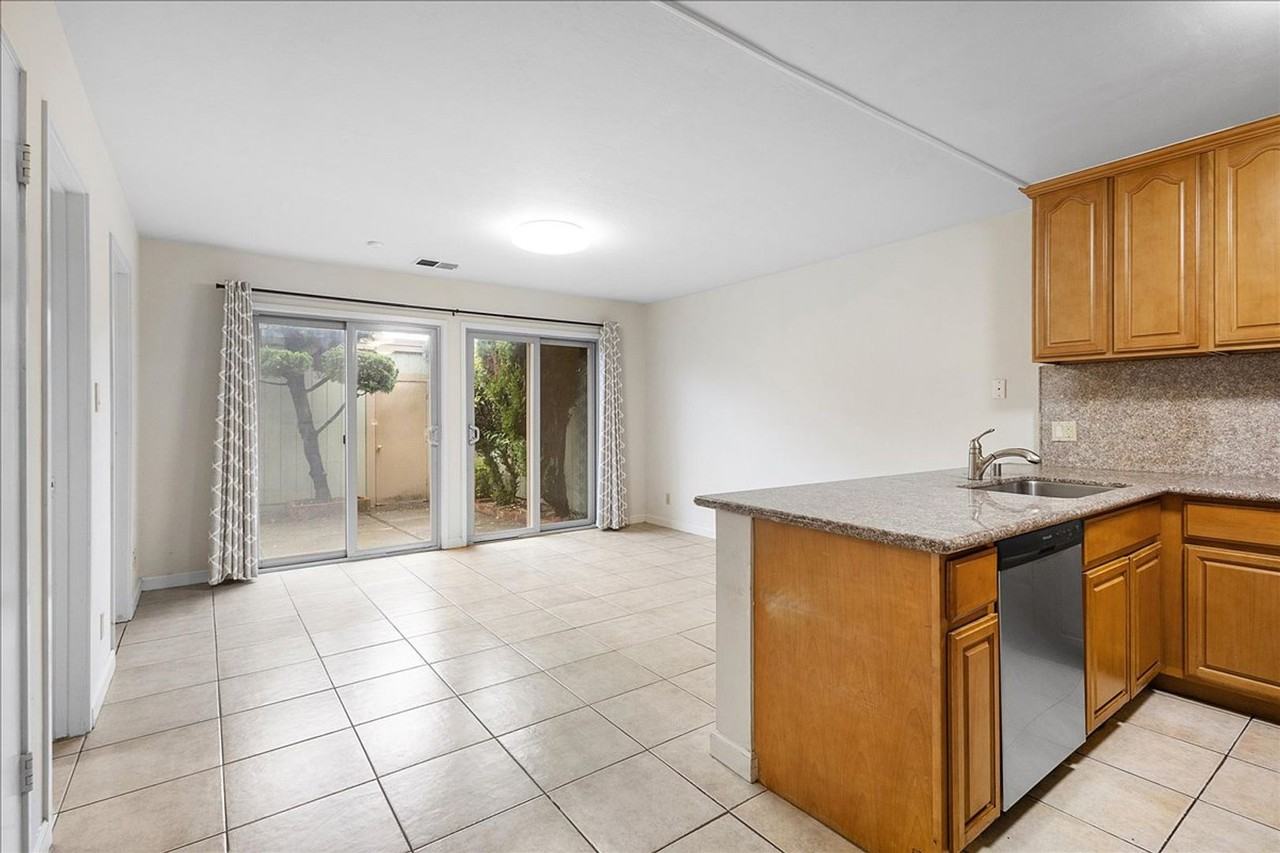 3310 Fir Ave - Photo 5 of 21