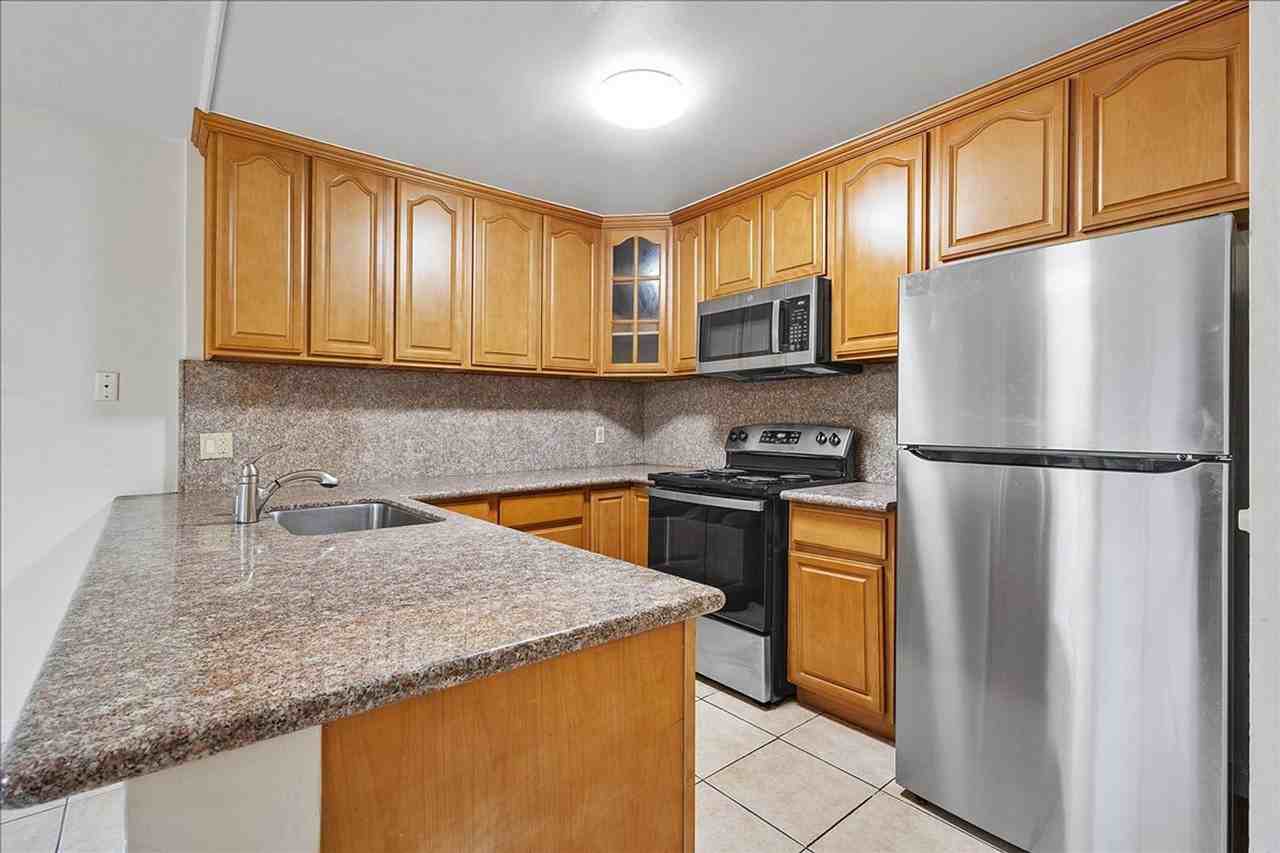 3310 Fir Ave - Photo 6 of 21