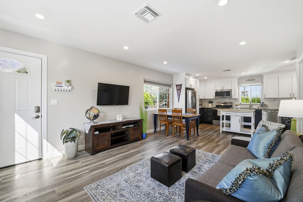 1668 Bellford Ave - Photo 6 of 22