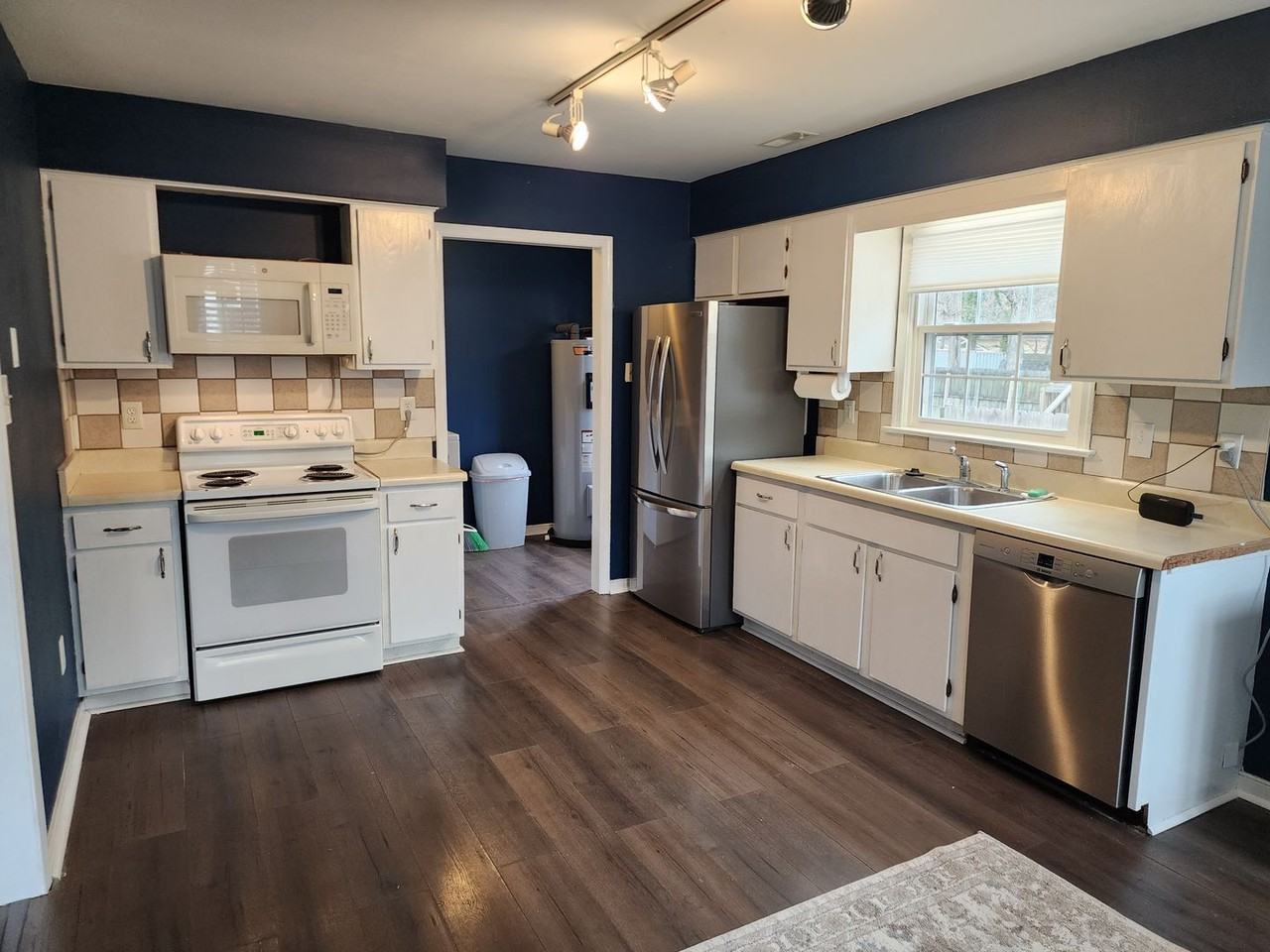 3015 S Ridge Dr - Photo 4 of 14