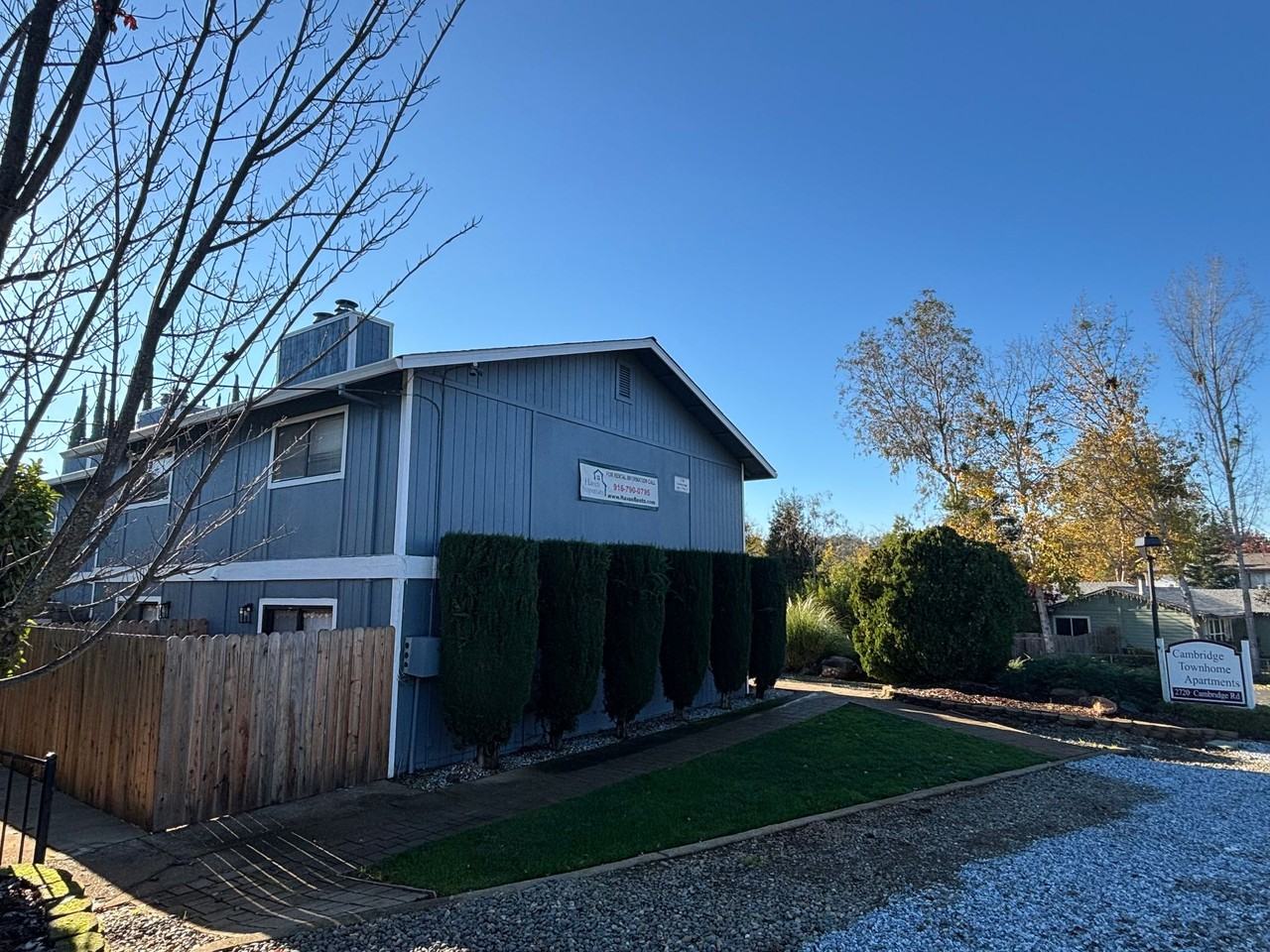 2720 Cambridge Road - Photo 2 of 8