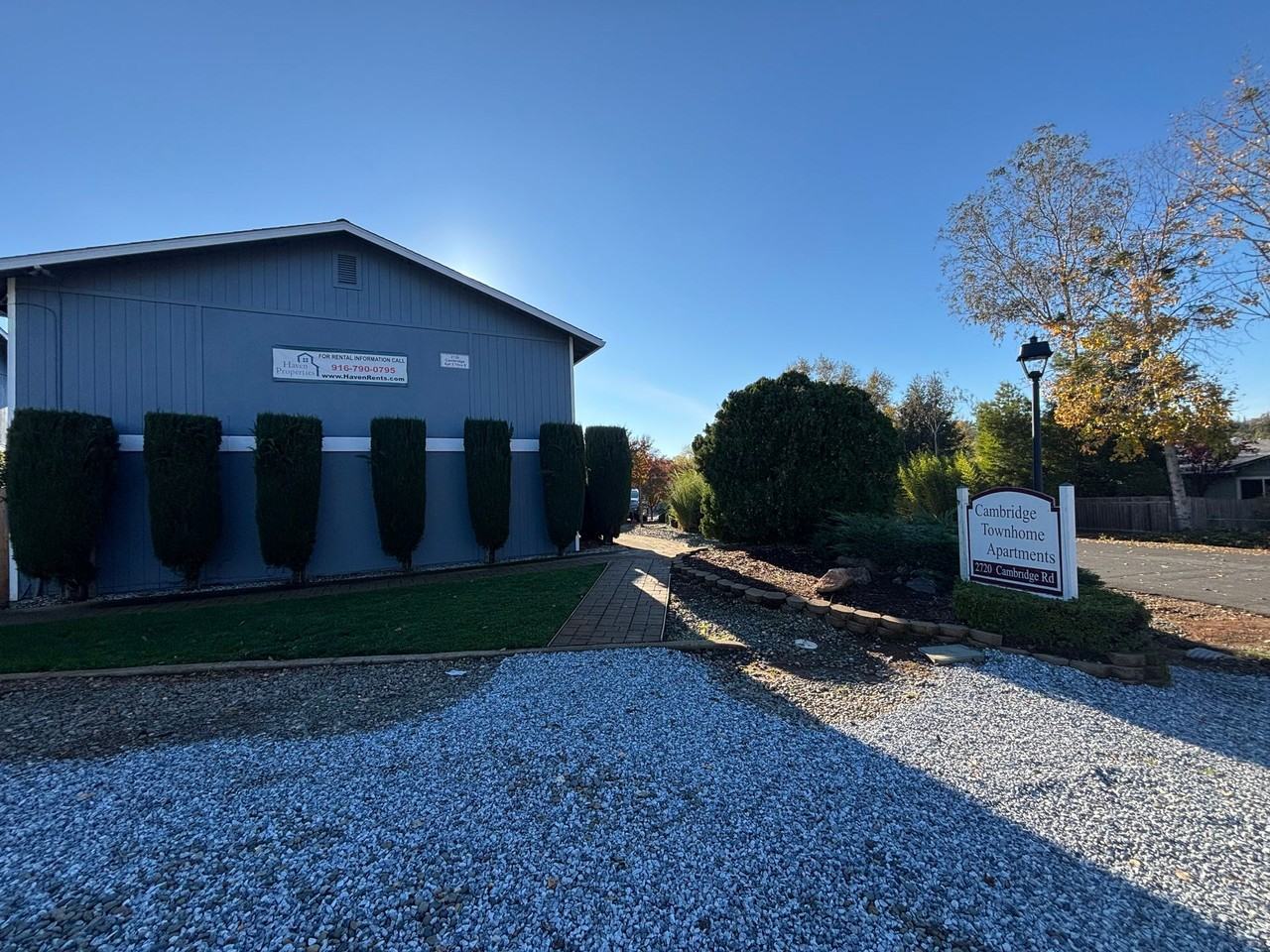 2720 Cambridge Road - Photo 4 of 8