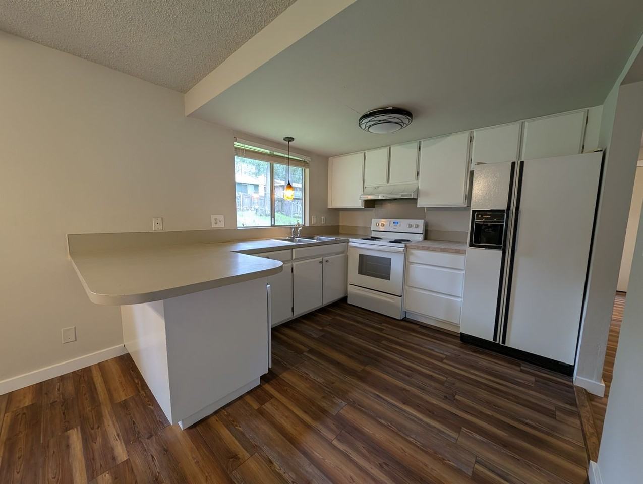 3683 Briarwood Dr Se - Photo 6 of 22