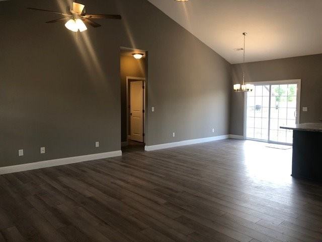 126 Deerfield Dr - Photo 2 of 13