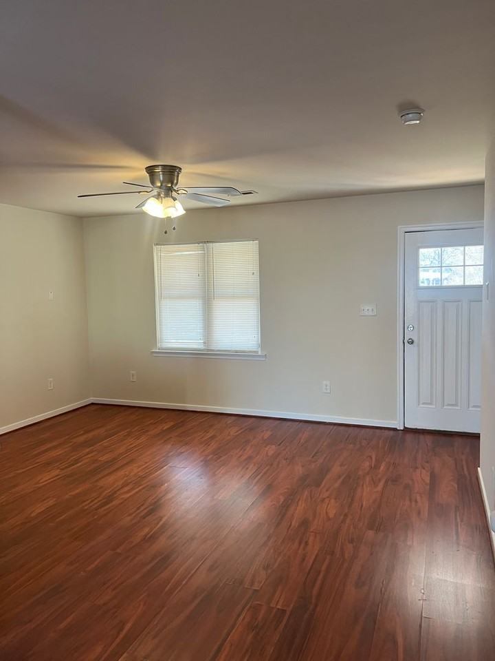 1111 Tabb Ave - Photo 2 of 30