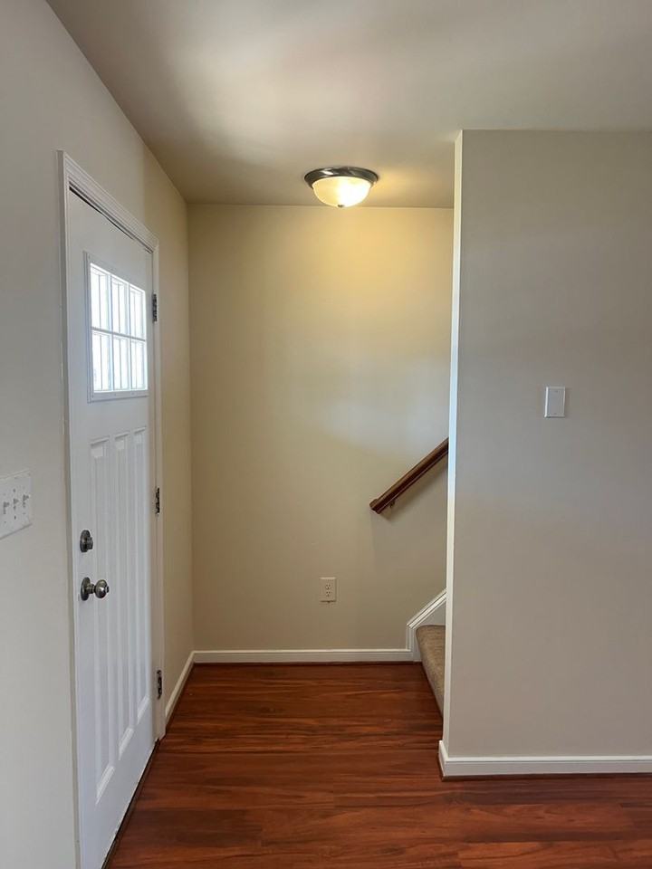1111 Tabb Ave - Photo 3 of 30