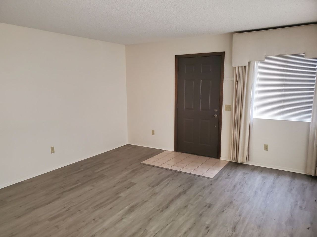 1190 Ramar Rd #11 - Photo 3 of 9