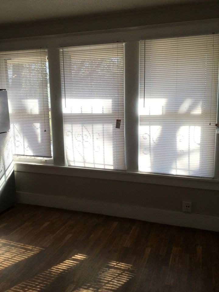 3665 Spottswood Ave - Photo 5 of 8