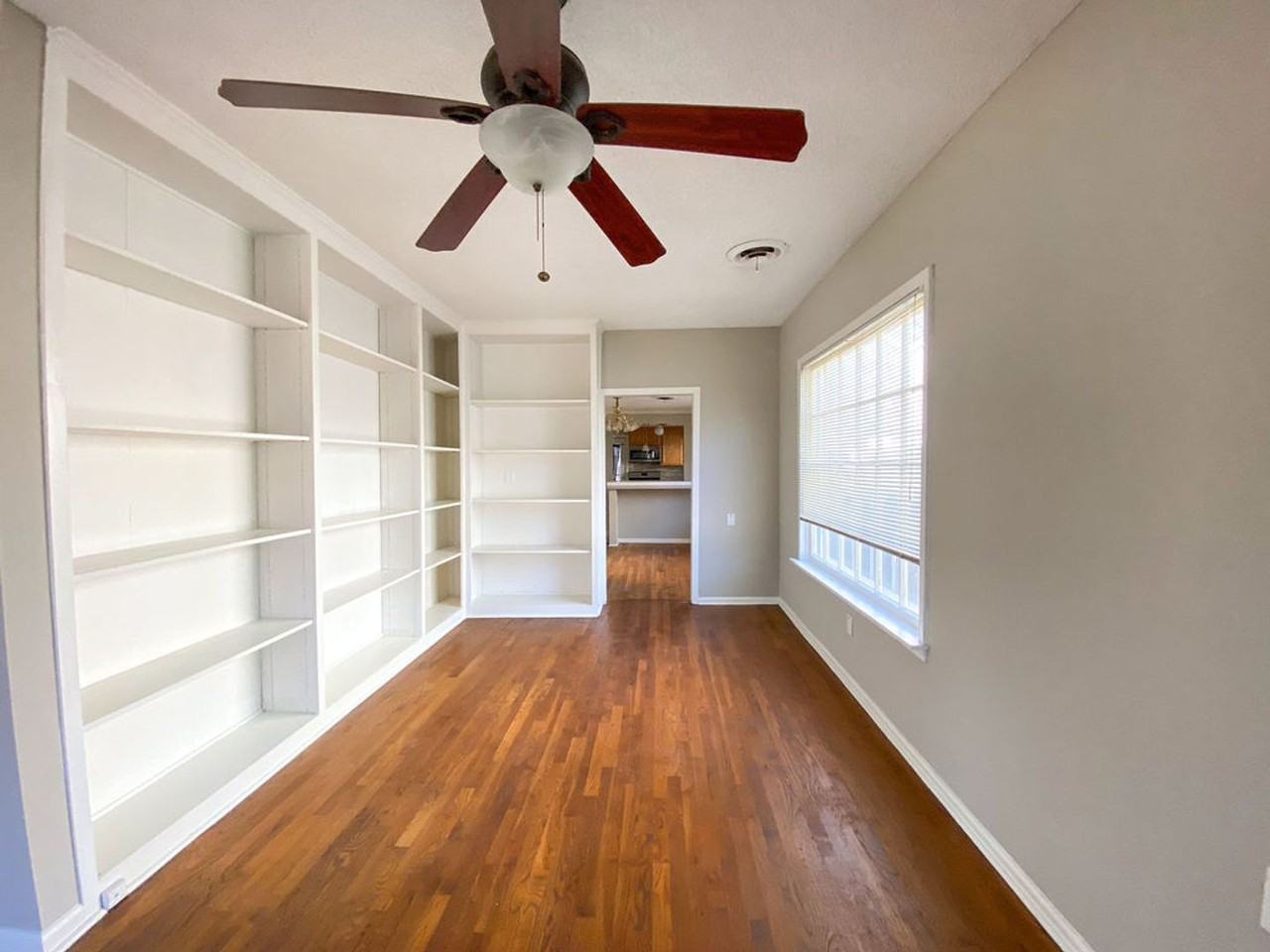 159 S Greer St - Photo 2 of 15