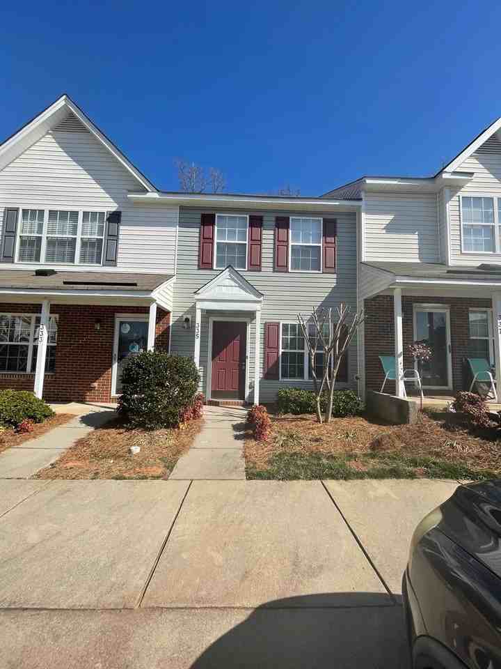 335 Malamute Ln - Photo 2 of 13