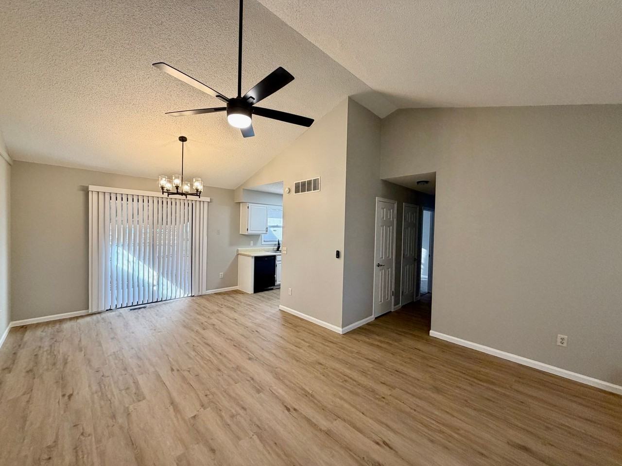 1835 S Stacey St - Photo 2 of 13